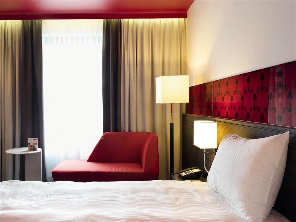 Park Inn By Radisson Luxembourg City Room photo